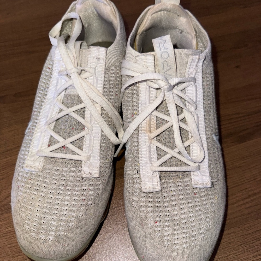 Nike Flyknit VaporMax Sneakers in White and Light Gray - Picture 2 of 6